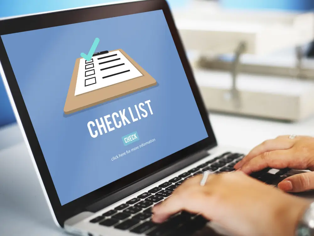 Checklist WordPress énumérant 20 points essentiels